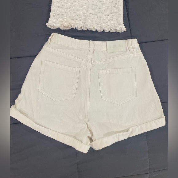 MISGUIDED White high waist shorts size small //4 EUC - Picture 10 of 14